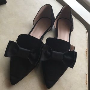 Bow tie flats